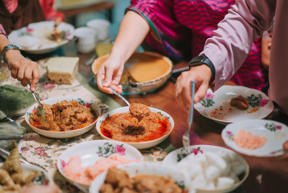 Even children and teens, who often look forward to the colourful treats and drinks, may feel sluggish if their meals lack fibre and hydration.