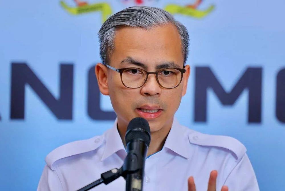 Menteri Komunikasi Datuk Fahmi Fadzil
(Foto: Bernama)