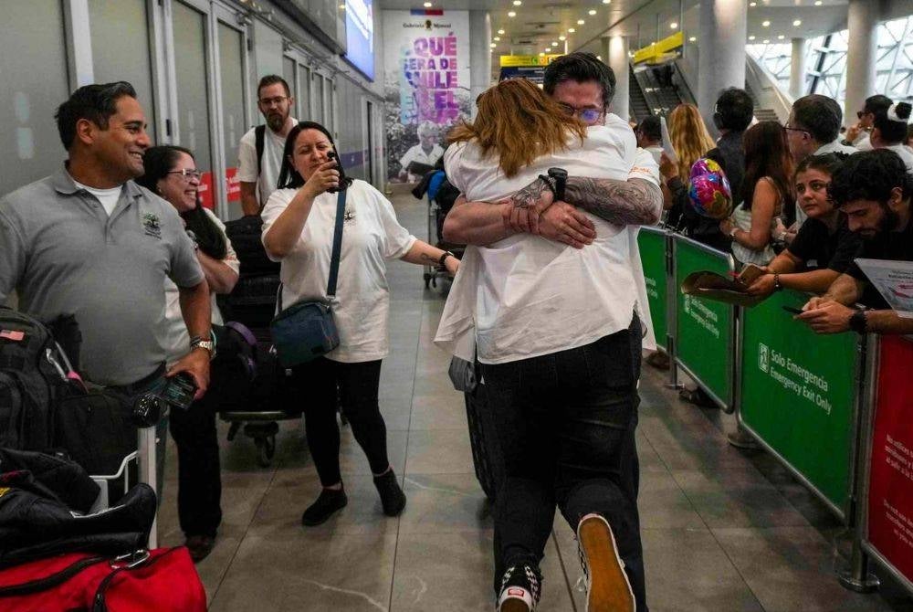The moment a mother finally held her son again after 36 years.