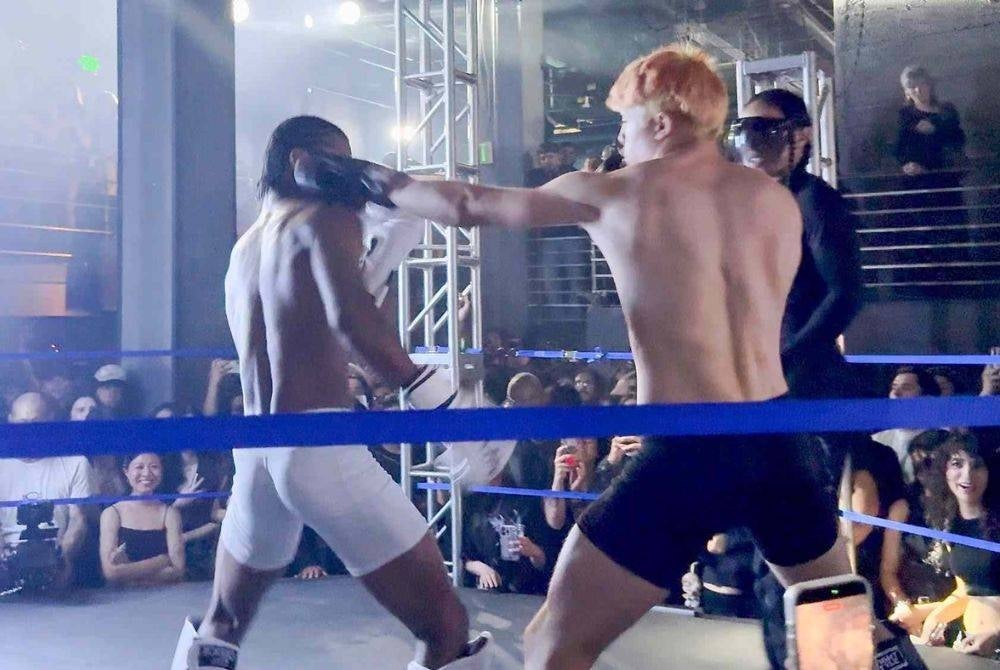 Knox Jolie-Pitt showed confidence and determination as he stepped into the ring for a Muay Thai exhibition fight in Los Angeles.