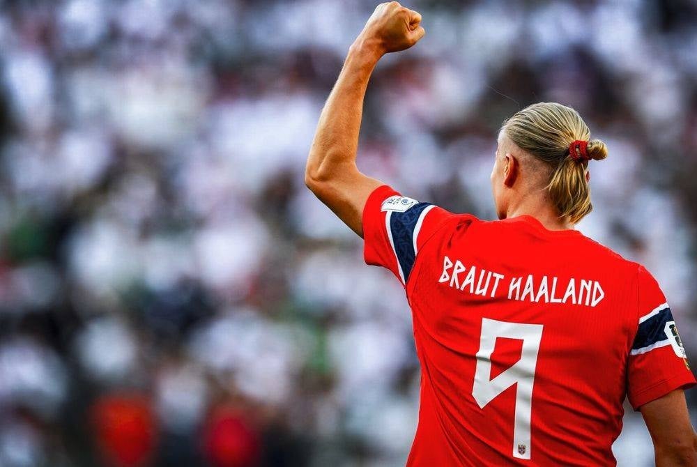 Haaland proudly wears ‘Braut Haaland’ on his Norway jersey, carrying his mother’s family name with him onto the pitch.