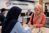 Kalau alamat masih yang lama, mungkin sudah tiba masanya singgah ke JPN untuk mengemas kininya. - Gambar hiasan