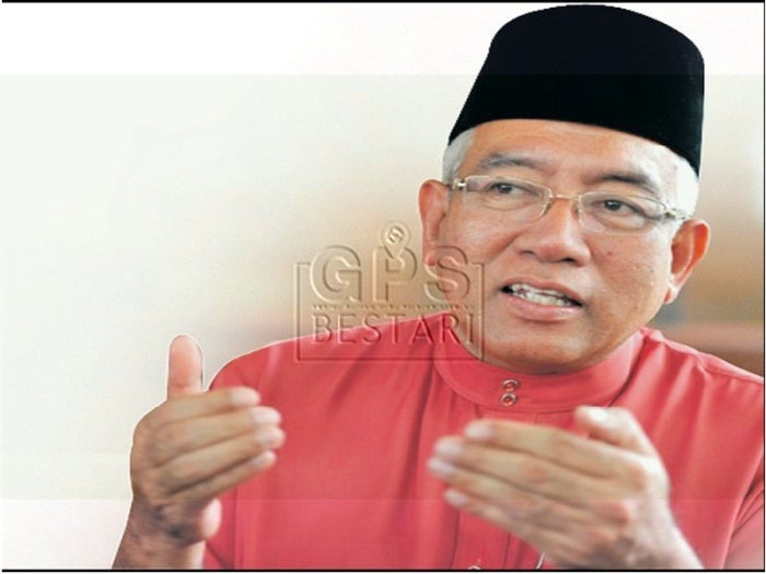 Kes babit pelajar dengan kumpulan samseng, ini kata Mahdzir Khalid kepada guru besar dan pengetua