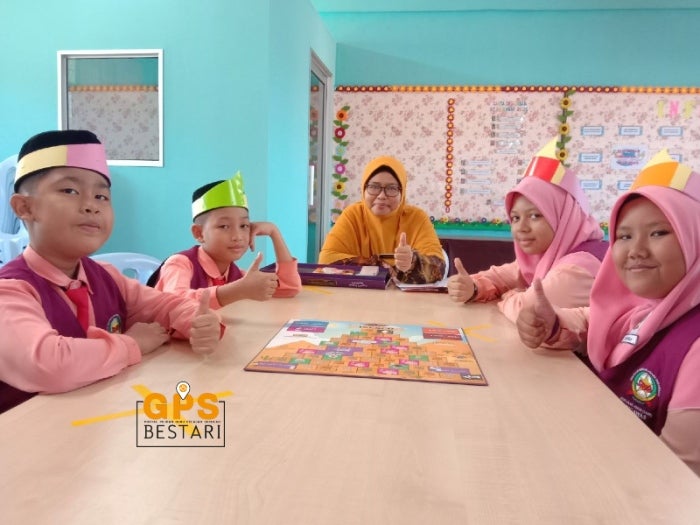 Pengorbanan terbalas, empat murid Sekolah Rendah Agama Bersepadu raih hadiah utama