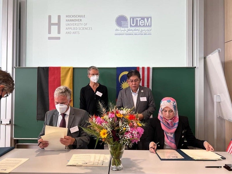 MoA antara UTeM dan HsH kukuhkan hubungan strategik Malaysia, Jerman