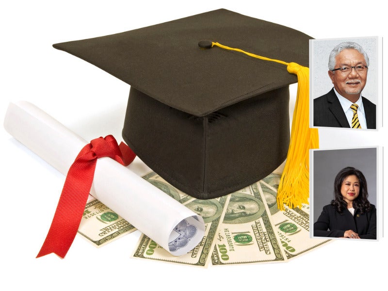 Rezeki! 61 pelajar B40 terima biasiswa peringkat tertiari penuh