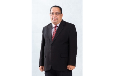 Timbalan Naib Canselor ( Akademik dan Antarabangsa) yang menjalankan fungsi Naib Canselor UUM, Profesor Dr Shahimi Mohtar