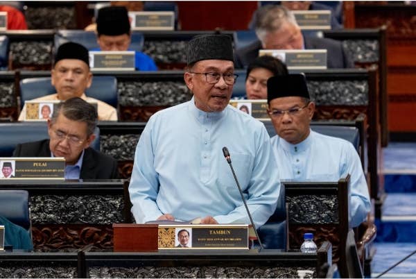 Perdana Menteri yang juga merupakan Menteri Kewangan, Datuk Seri Anwar Ibrahim ketika sesi pembentangan belanjawan di Parlimen baru-baru ini. Kredit foto: Facebook Anwar Ibrahim.