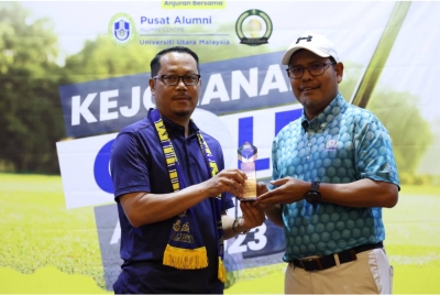 Antara pemenang dalam kejohanan Golf Alumni UUM 2023. 
