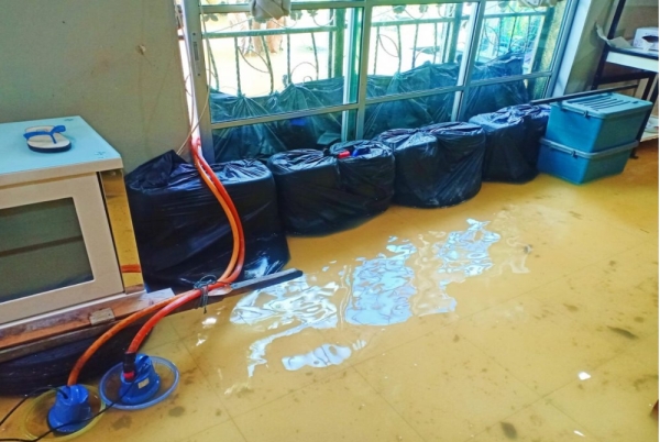 Water Dam yang telah siap beserta sistem pam.