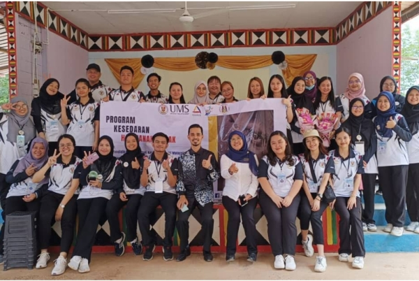 Sebahagian krew penganjur Program Kesedaran Hak Kanak-Kanak di SK Kindu baru-baru ini. 