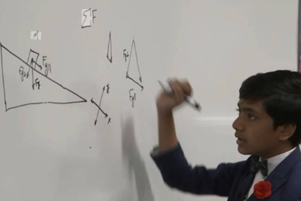 Suborno ketika menyelesaikan soalan matematik.