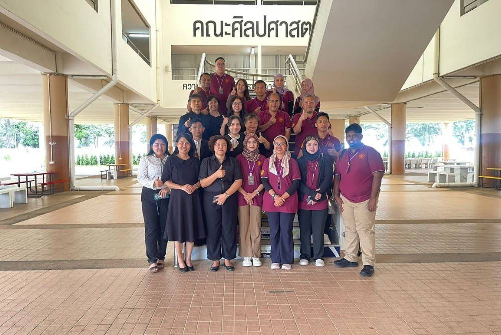 Sebahagian peserta yang mengikuti Program Mobiliti Berteraskan SDG di Rajamangala University of Technology Srivijaya baru-baru ini. 