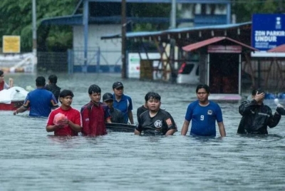 KPT menyeru semua warga IPT yang terkesan agar sentiasa menjaga keselamatan diri, berada di kawasan selamat serta mematuhi arahan pihak berkuasa dan pasukan keselamatan. - Gambar fail 