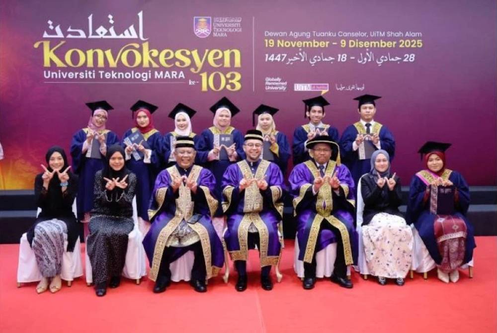 Graduan Kolej-Kolej Bersekutu UiTM diraikan dalam Istiadat Konvokesyen UiTM ke-103. 