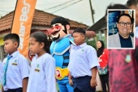 Usaha yang dilakukan Sinar Bestari ini amat bagus kerana ia bukan sahaja memberi manfaat secara langsung kepada mereka, malah mencerminkan keprihatinan terhadap membina potensi dan kemahiran murid secara menyeluruh. Gambar kecil: Amirul Syafiq 