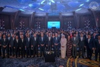 Beliau berkata, ketetapan baharu itu akan menyelaraskan semua sistem pendidikan negara di bawah kerangka yang sama, sekali gus menamatkan kekeliruan dan polemik berkaitan kesetaraan laluan akademik ke pendidikan tinggi. Foto: Facebook Anwar Ibrahim