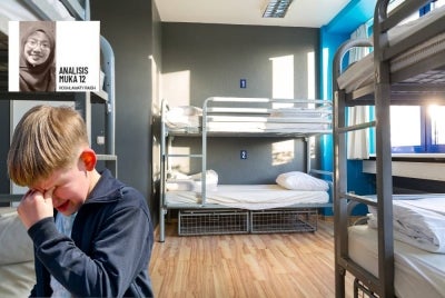 Homesick bukan sekadar kerinduan biasa, tetapi satu bentuk tekanan emosi yang boleh menjejaskan kesejahteraan mental dan fizikal pelajar. Foto: Canva 