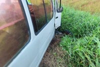 Ketua Polis Daerah Sri Aman berkata, kemalangan yang berlaku kira-kira jam 6.20 pagi tadi itu mengakibatkan penunggang yang berusia 60 tahun dan pembonceng maut di tempat kejadian. Gambar: Ihsan orang awam 