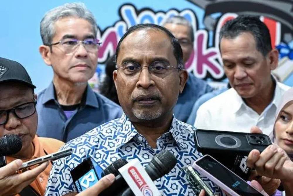 Zambry ketika sidang media selepas merasmikan Karnival Jom Masuk Universiti 2026 Zon Wilayah (Premier) di Dewan Seri Siantan Kompleks Perbadanan Putrajaya. 