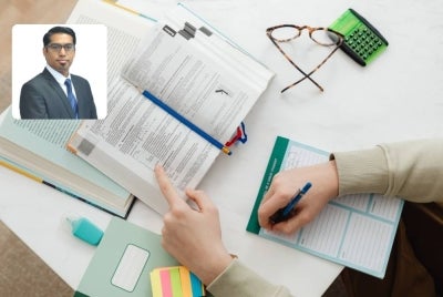 Dalam konteks ini, konsep pembelajaran sepanjang hayat bukan lagi satu pilihan tambahan, sebaliknya menjadi satu keperluan asas bagi memastikan individu kekal relevan dan berdaya saing. Gambar kecil: Ts Dr Muhammad Asyraf 