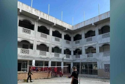 Maahad Tahfiz Istiqomatuddin memerlukan dana sebanyak RM850,000 bagi menyiapkan pembinaan bangunan demi kelangsungan sistem pendidikan huffaz dan pemerkasaan al-Quran.