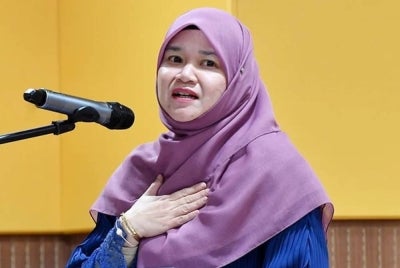 Fadhlina 