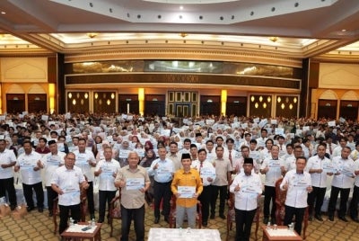 Majlis Penghargaan Straight A’s SPM 2025 Negeri Terengganu itu menghimpunkan pelajar-pelajar terbaik dari seluruh daerah di negeri tersebut, sekali gus menjadi simbol kejayaan hasil usaha gigih, disiplin tinggi serta komitmen berterusan dalam mengejar kecemerlangan pendidikan. 