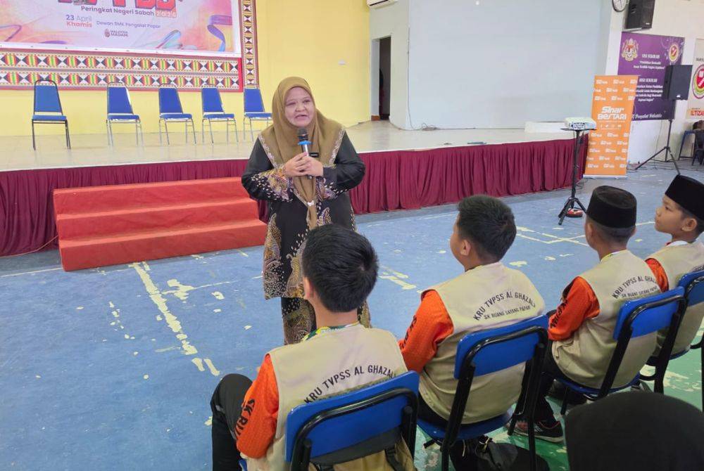 Pawasia ketika berucap dalam Jelajah Literasi Digital TV PSS Borneo 2026 di SMK Pengalat. 