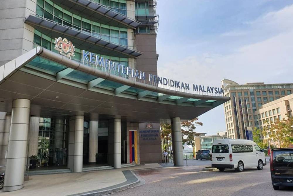 KPM memaklumkan bahawa garis panduan baharu turut sedang dimuktamadkan dengan mengambil kira saranan Jawatankuasa Reformasi Keselamatan Institusi Pendidikan.