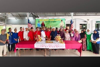 Ahli Jawatankuasa PIBG SK Taman Klang Jaya, ahli KGMMB dan ahli 99 Kesan dalam Majlis Doa Selamat Hari Guru 2026 di Surau Ubudiah.
