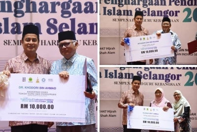 Dr Khodori (kiri), Ustaz Mohd Zaki (kanan, atas) dan Ustazah Rosnah (kanan, bawah) menerima anugerah yang disampaikan oleh Exco Hal Ehwal Agama Islam dan Pembudayaan Inovasi Selangor, Dr Mohammad Fahmi Ngah pada Majlis Pengiktirafan dan Penghargaan Pendidikan JAIS 2026. Foto: Facebook JAIS