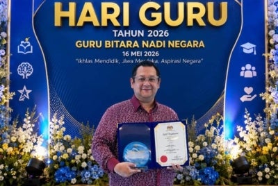 Pengiktirafan berprestij itu menjadi penghargaan terhadap dedikasi Cikgu Hanafi yang tidak pernah jemu mendidik murid sepanjang perkhidmatannya. 