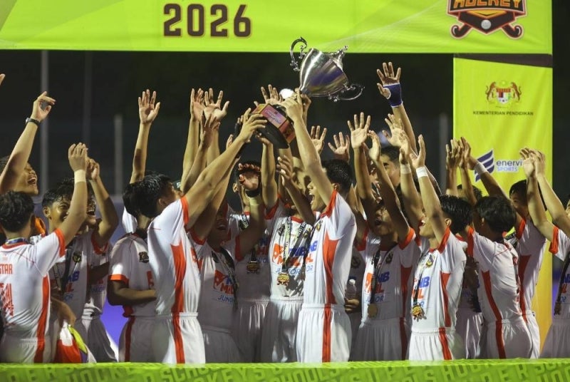 STAR meraikan kejayaan merangkul kejuaraan sulung SSH 2026 setelah menewaskan SERATAS, 6-2 dalam perlawanan akhir di Stadium Hoki Tengku Abdullah baru-baru ini. 