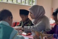 Bagi Farah, kesukarelawanan bukan sekadar menyampaikan bantuan, sebaliknya proses pembelajaran yang mendidik jiwa. 