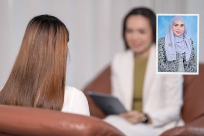 Mendapatkan bantuan kaunselor bukan tanda kelemahan, tetapi satu bentuk kebertanggungjawaban terhadap kesihatan diri. Foto: Canva. Gambar kecil: Siti Fatimah 