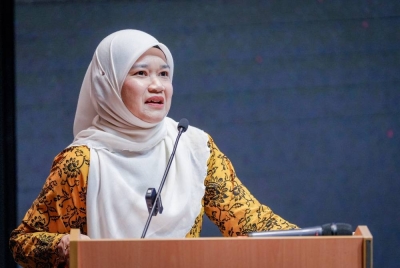Fadhlina 