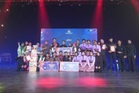 Pasukan SMK Ghaffar Baba meraikan kejayaan selepas muncul juara dan membawa pulang tiga anugerah dalam Pertandingan Sketsa Kepenggunaan Peringkat Zon Selatan Tahun 2026 baru-baru ini.