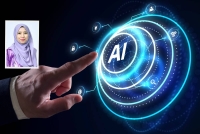 AI wajar dimanfaatkan sebagai alat yang membantu mengurangkan beban kerja rutin supaya guru mempunyai lebih banyak masa bersama pelajar. Gambar kecil: Ts Dr Raihani 