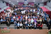 Sebahagian peserta Blue School Malaysia Marine Camp 2026 yang mengikuti program bagi meningkatkan kesedaran tentang kepentingan pemuliharaan ekosistem marin.