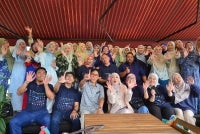 Seramai 30 guru dari Selangor, Wilayah Persekutuan Putrajaya, Kuala Lumpur dan Negeri Sembilan sama-sama memeriahkan Lindung Kasih anjuran Perkeso.