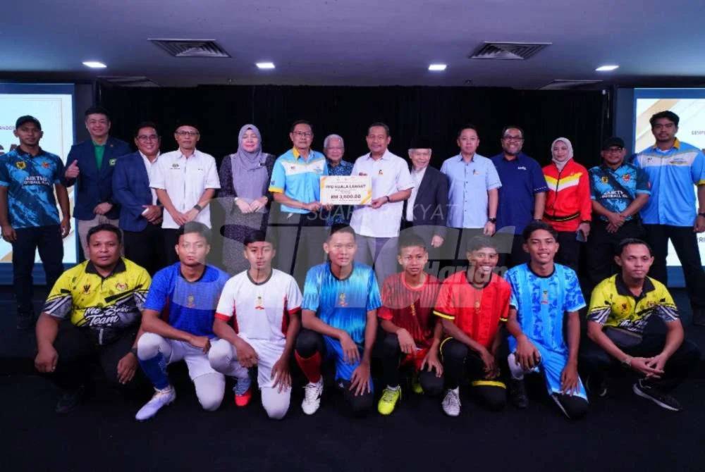 Kejohanan berkenaan bukan sekadar medan persaingan, malah menjadi platform untuk mengenal pasti bakat muda dalam pembangunan bola sepak negeri. FOTO: MOHD HALIM ABDUL WAHID
