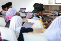 Pembentukan karakter perlu dimulakan sejak peringkat awal pendidikan bagi memastikan murid bukan sahaja cemerlang dalam akademik, malah memiliki jati diri, keyakinan, nilai patriotisme, semangat perpaduan dan tanggungjawab sosial. 