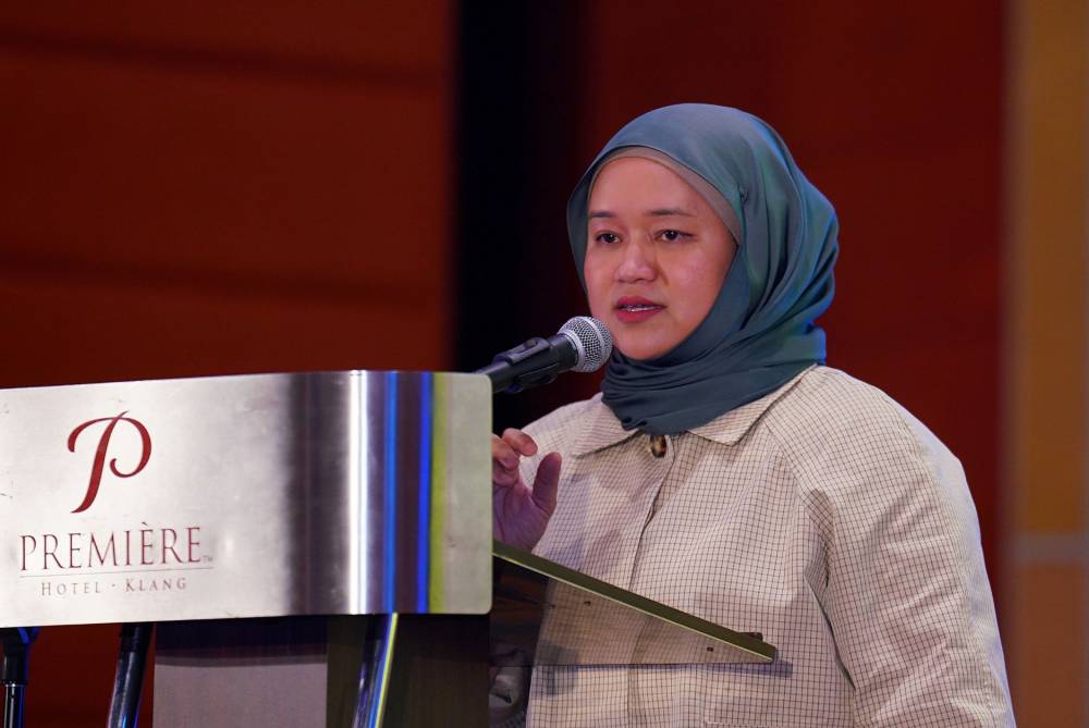 Farah ketika berucap pada Majlis Kemuncak Festival TV PSS Sinar Bestari Peringkat Kebangsaan 2026 pada Khamis. FOTO: MOHD HALIM ABDUL WAHID