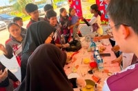 Pelbagai aktiviti disusun bagi memberi peluang kepada peserta meneroka konsep sains dalam suasana pembelajaran yang lebih santai, aktif dan menyeronokkan. 