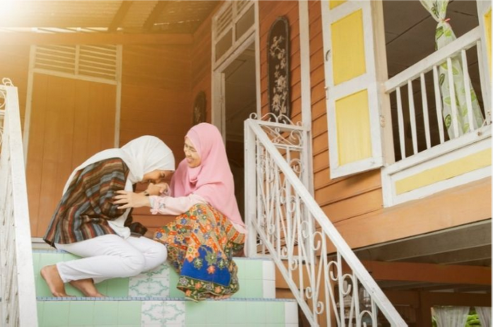 There is no barrier between the prayers of a righteous child and their parents even though they are no longer in this world. -- Photo for illustrative purposes.