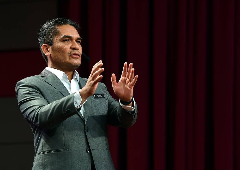 Education Minister Radzi Jidin assured his ministry's commitment for school sessions to remain uninterrupted for 2022. -- Bernama Photo.