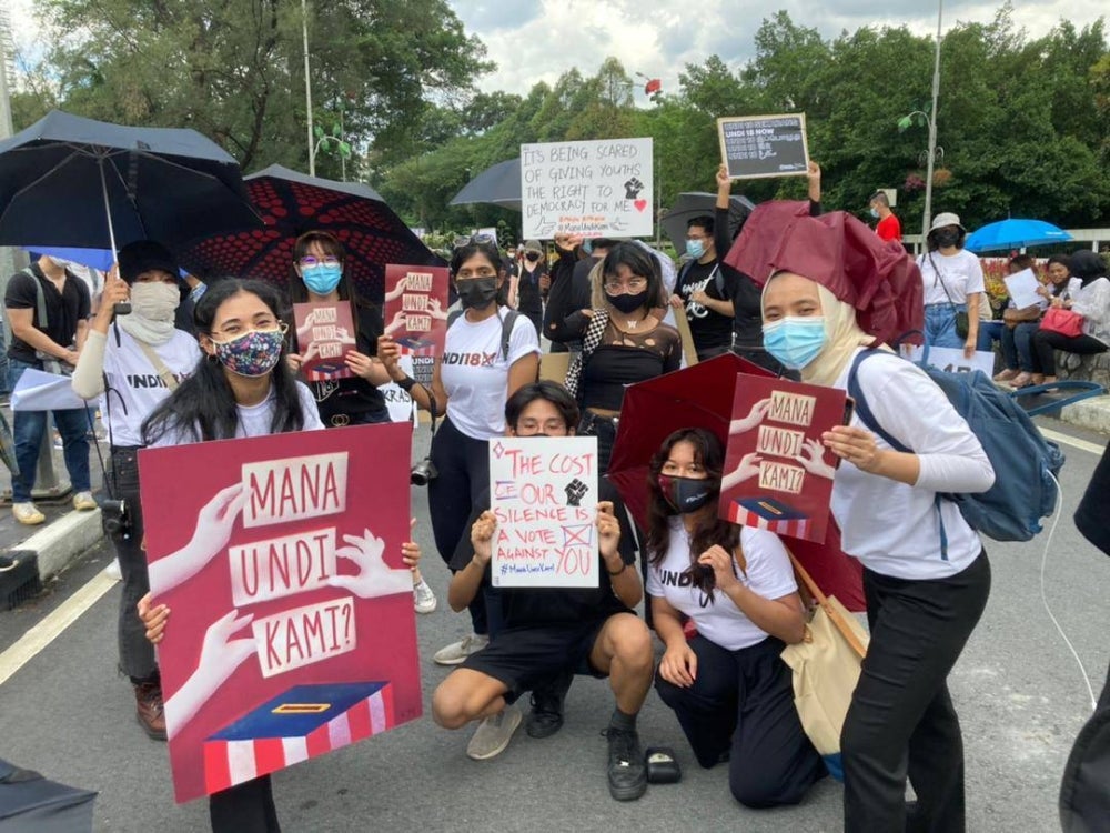 A photo from #ManaUndiKami protest back March 27, 2021. (Source: @Roshinee_M on Twitter)