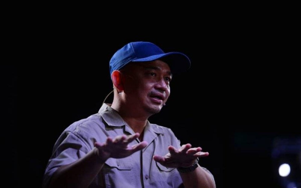 A programme dubbed ‘Bersama Johan Jaafar’ presented the Simpang Renggam MP, Dr Maszlee Malik going live at Kumpulan Karangkraf Complex on Wednesday. -Foto SINAR HARIAN/ ASRIL ASWANDI 