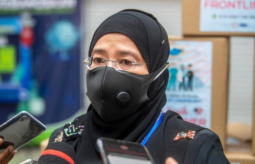 Raja Perempuan Zainab II Hospital (HRPZ II) director Datuk Dr Selasawati Ghazali said thus far, only 60 per cent of Kelantanese are aware of the disease, and the Health Ministry and non-governmental organisations (NGOs) will intensify efforts to prevent and reduce the mortality rate. - BERNAMA